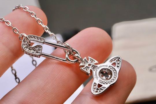 Vivienne Westwood necklace 12lyh139 (6)