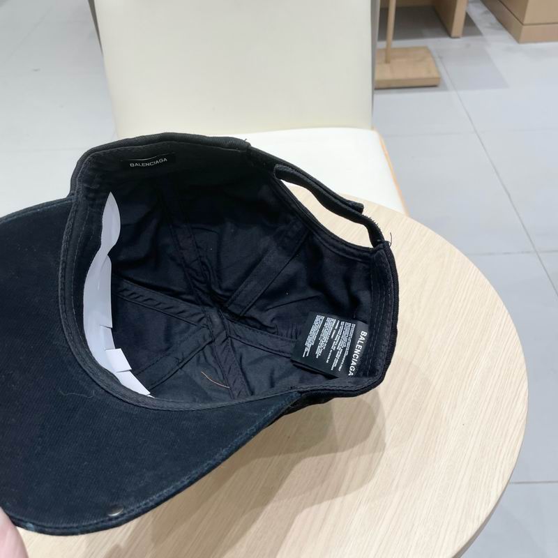 Balenciaga cap (1)
