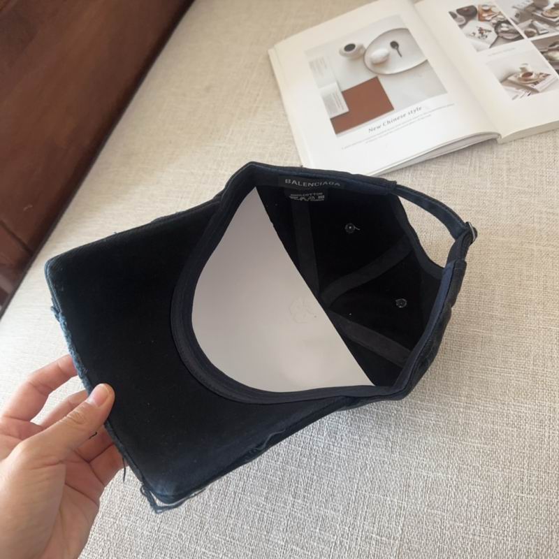 Balenciaga cap (47)