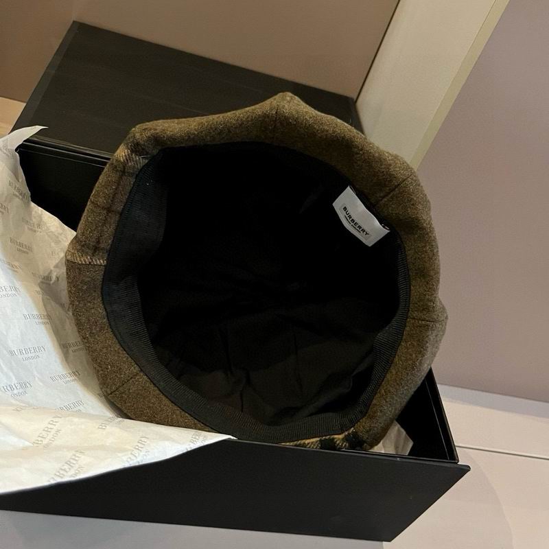 Burberry beret (14)