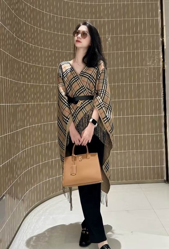 Burberry cloak E47 (18)