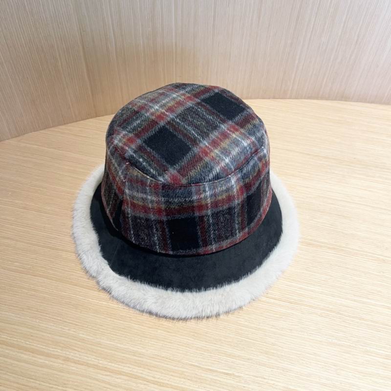 Burberry hat (15)