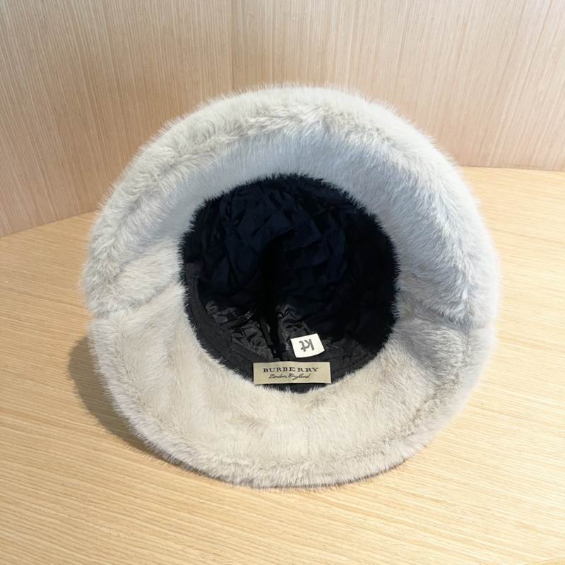 Burberry hat (21)