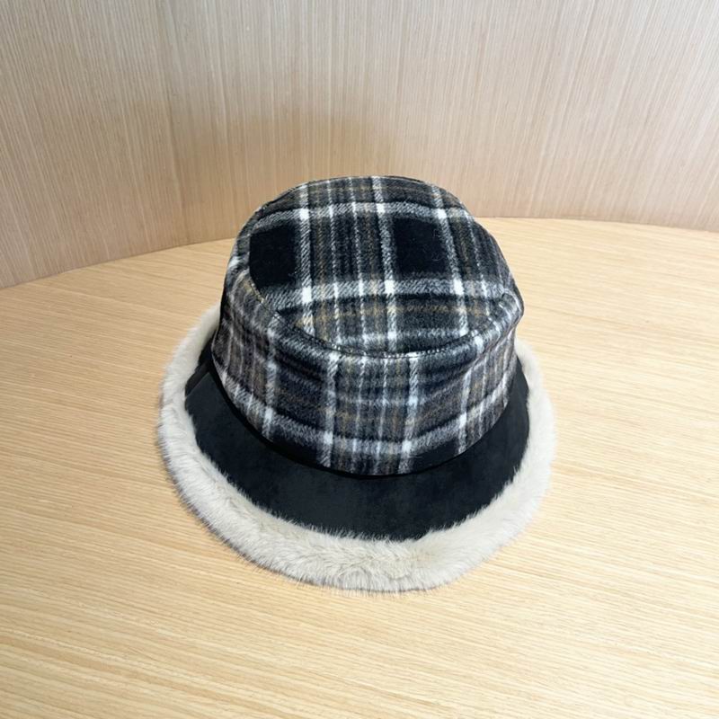 Burberry hat (25)
