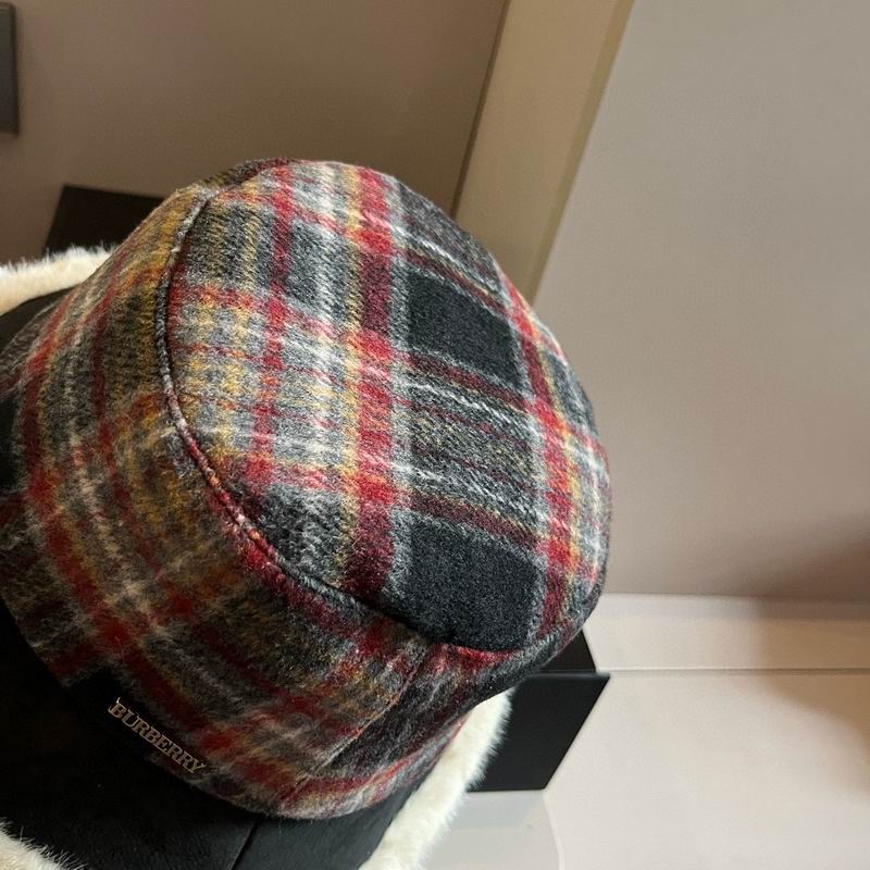 Burberry hat (3)