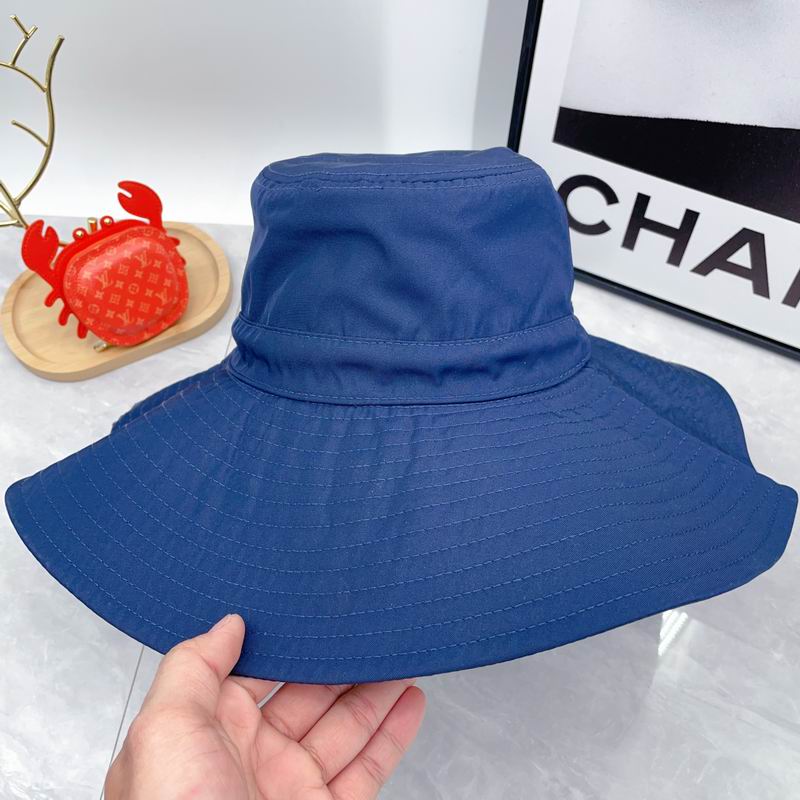 Celine hat dx (42)