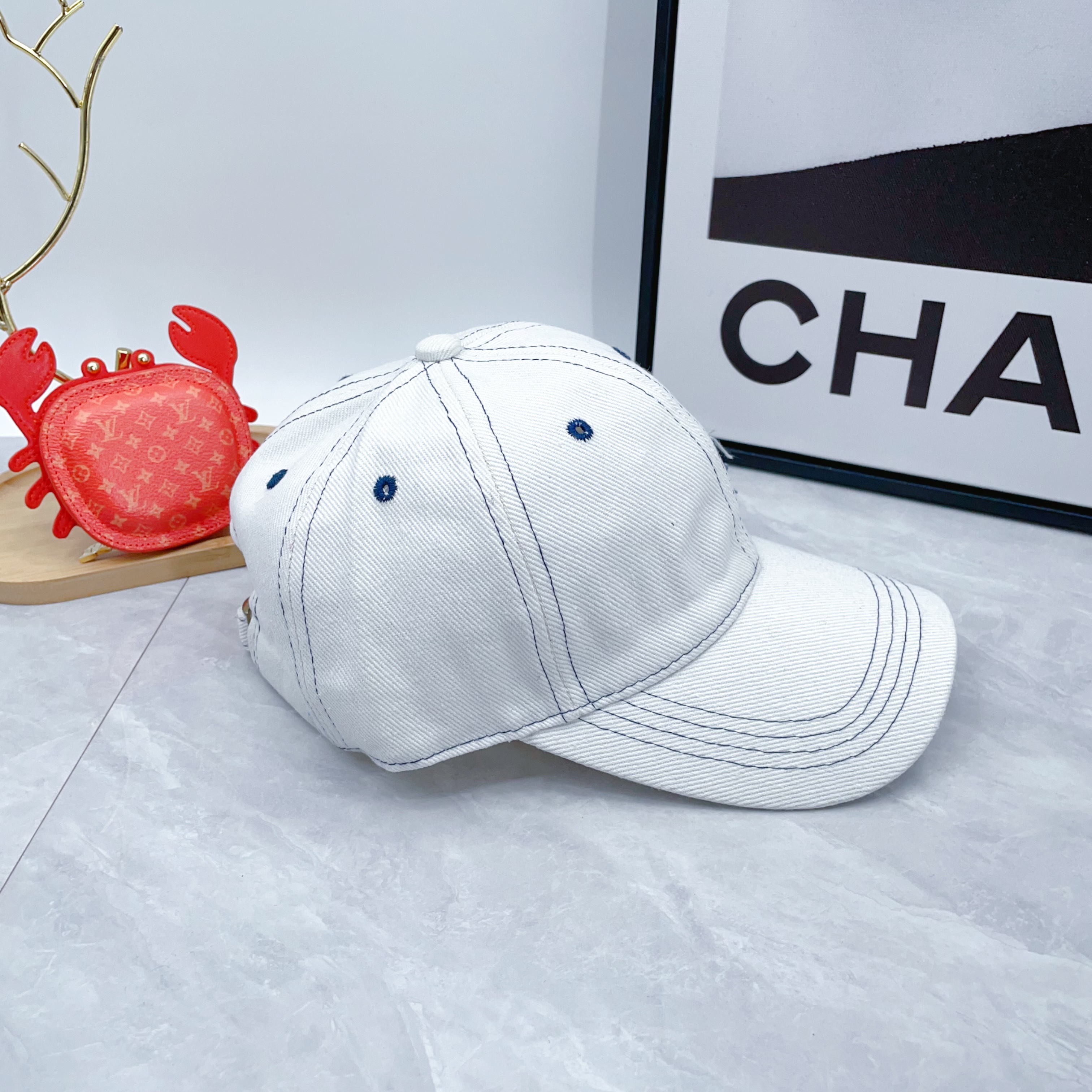 Chanel cap dx (13)