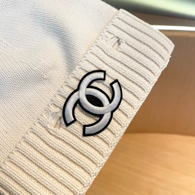 Chanel hat (200)
