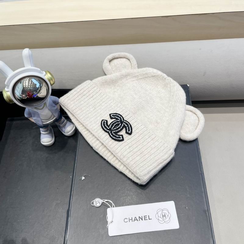 Chanel hat (206)