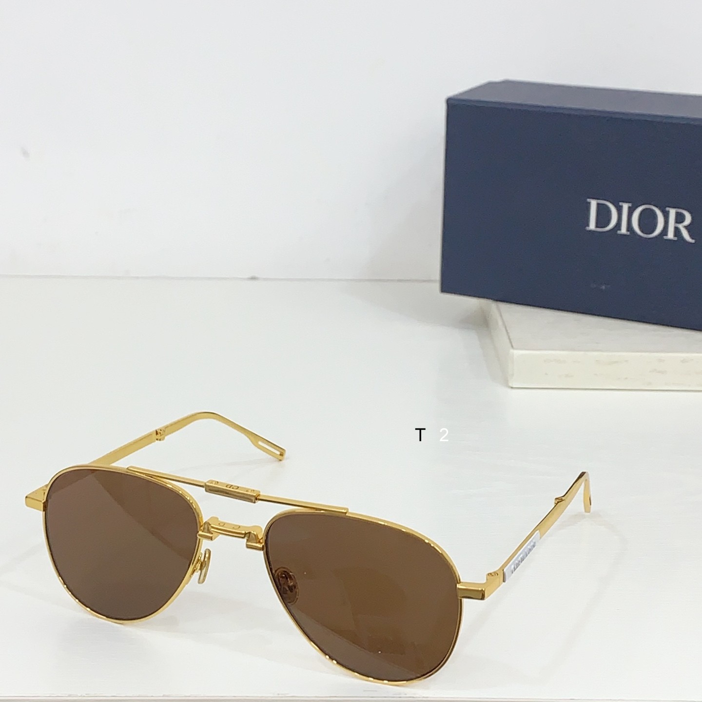 Dior  90AIU 56 19-145 b01