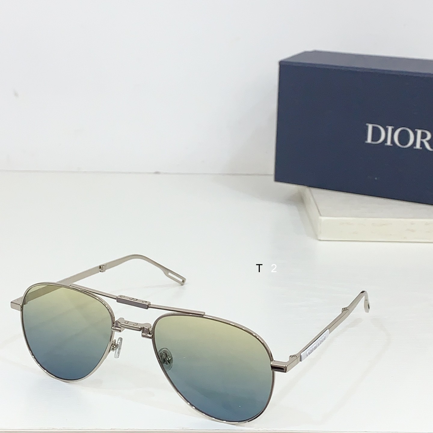 Dior  90AIU 56 19-145 b06