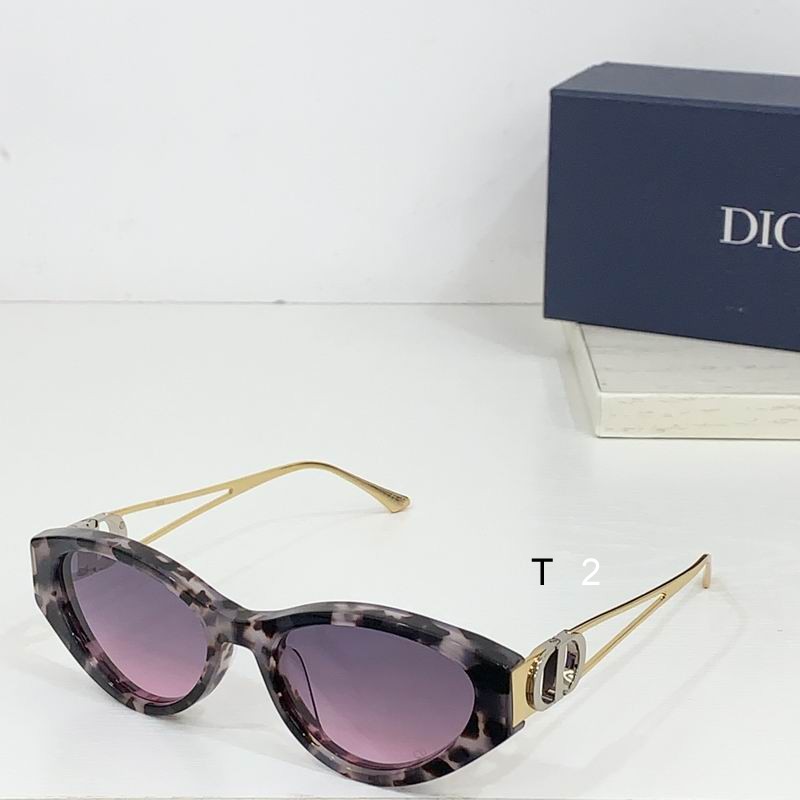Dior Montaigne  51 18-135 b04