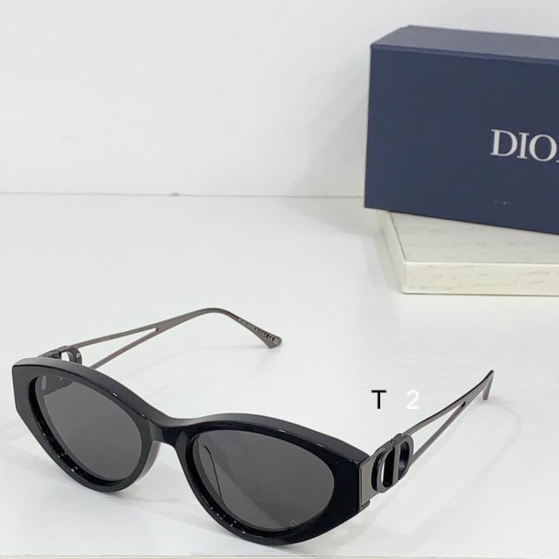 Dior Montaigne  51 18-135 b05