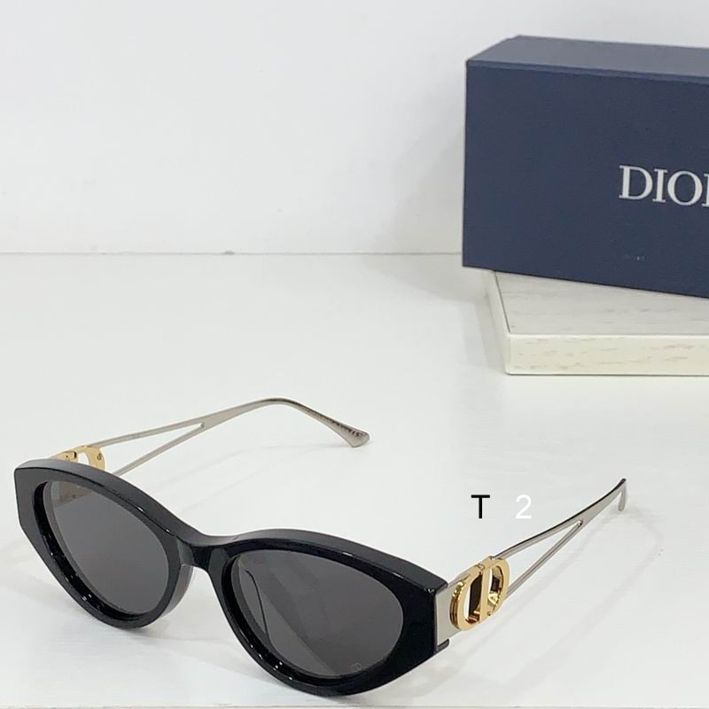 Dior Montaigne  51 18-135 b07