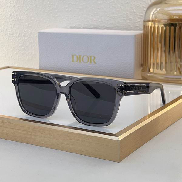 Dior Signature 58 18-140 C03