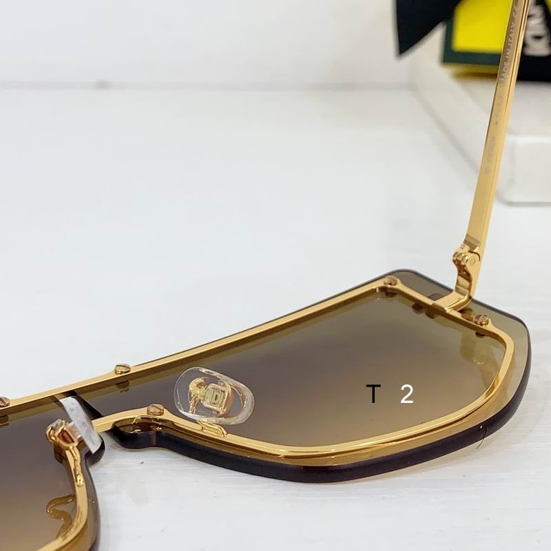 Fendi  FE40096I 71 1-145 b05