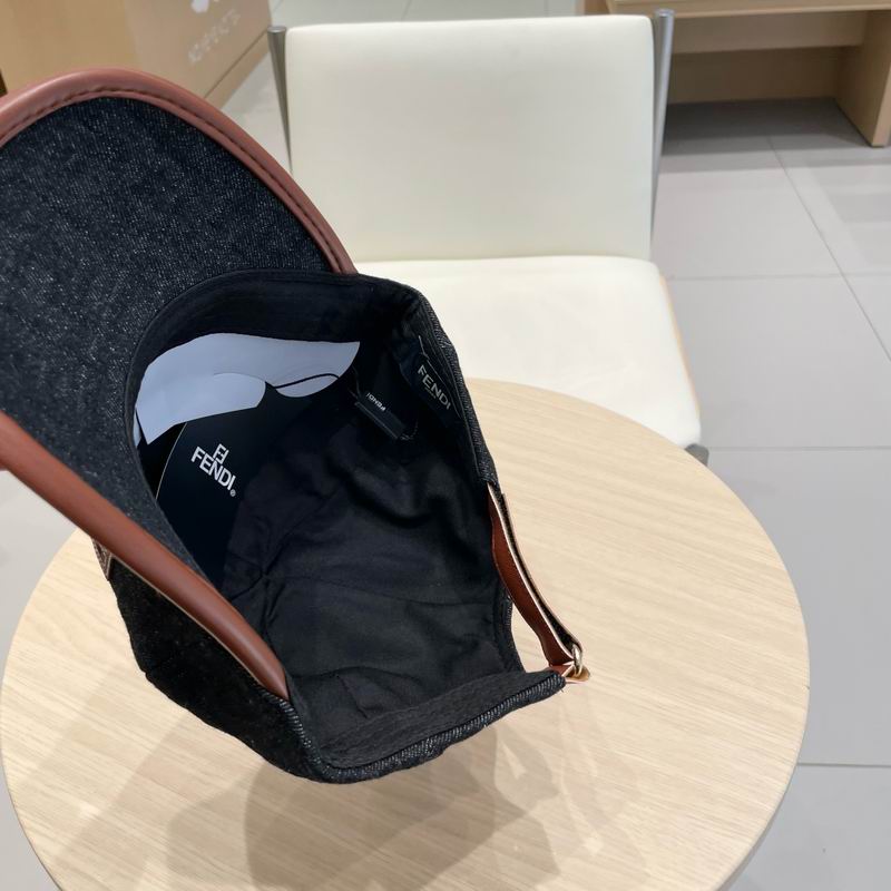 Fendi cap (1)