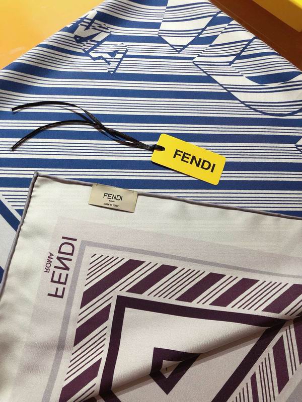 Fendi silk scarf 90X90cm E40 (3)