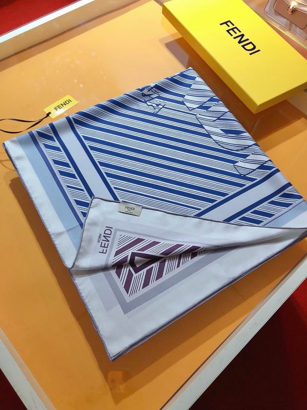 Fendi silk scarf 90X90cm E40 (4)