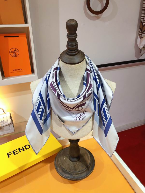 Fendi silk scarf 90X90cm E40 (6)