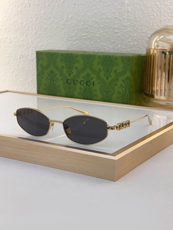 Gucci GG1853S 54 17-145 c05