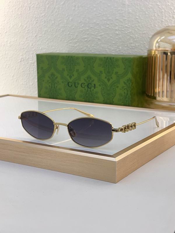 Gucci GG1853S 54 17-145 c06