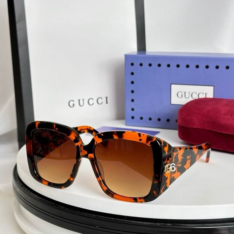 Gucci GG1402SA 54 16-135 e02
