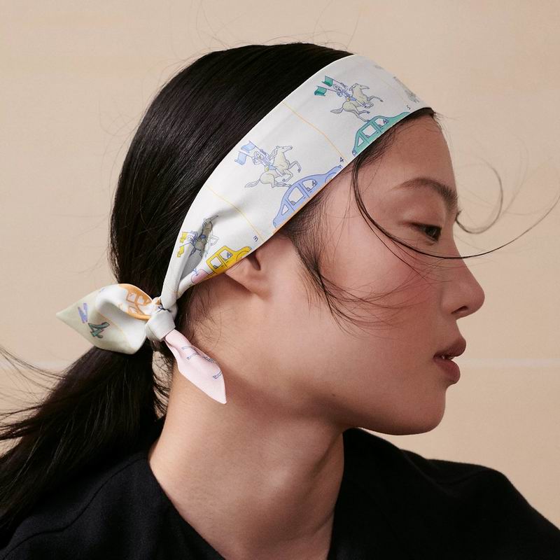 Hermes silk ribbon 5X86cm E14 (16)