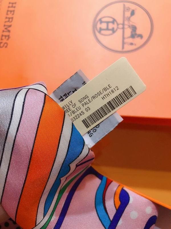 Hermes silk ribbon 5X86cm E22 (13)