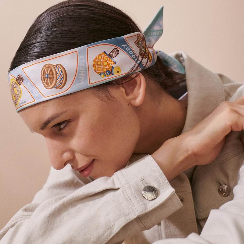 Hermes silk ribbon 5X86cm E24 (25)