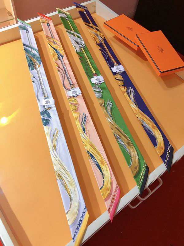 Hermes silk ribbon 5X86cm E26 (1)