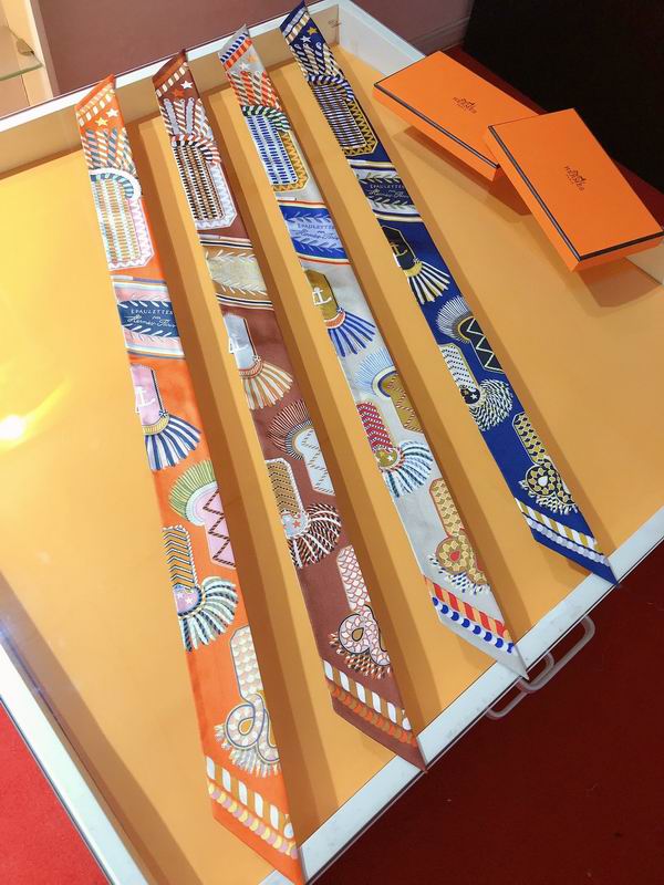 Hermes silk ribbon 5X86cm E27 (36)