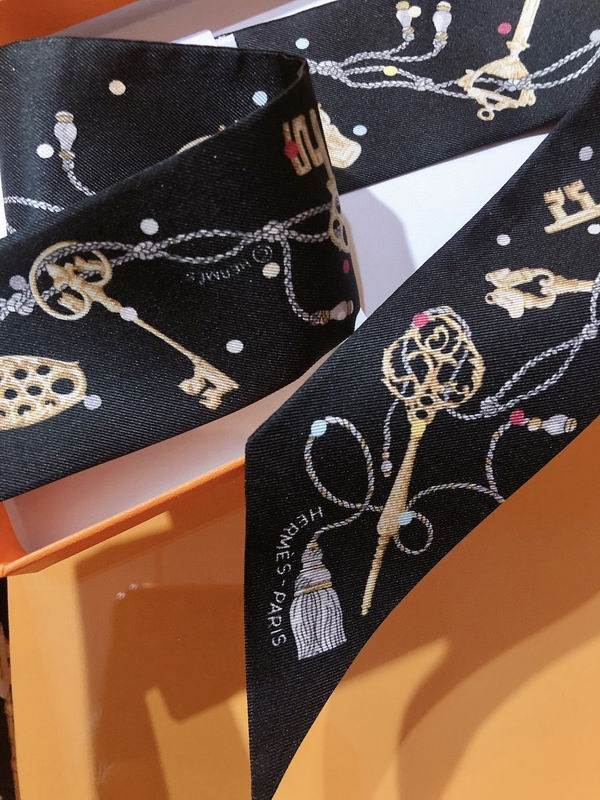 Hermes silk ribbon 5X86cm E36 (3)