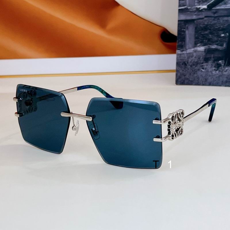 LOEWE  HW2057 62 16-135 a06