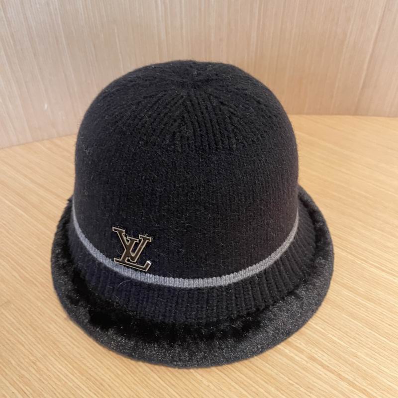 LV hat (100)