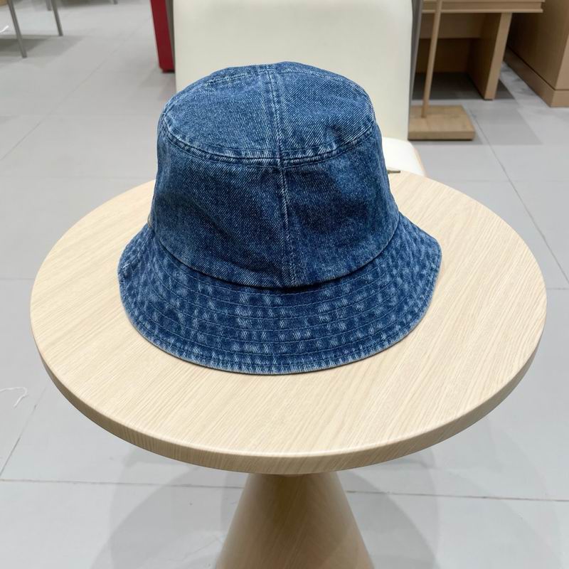 LV hat (108)