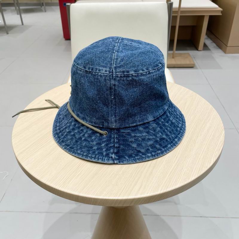 LV hat (109)