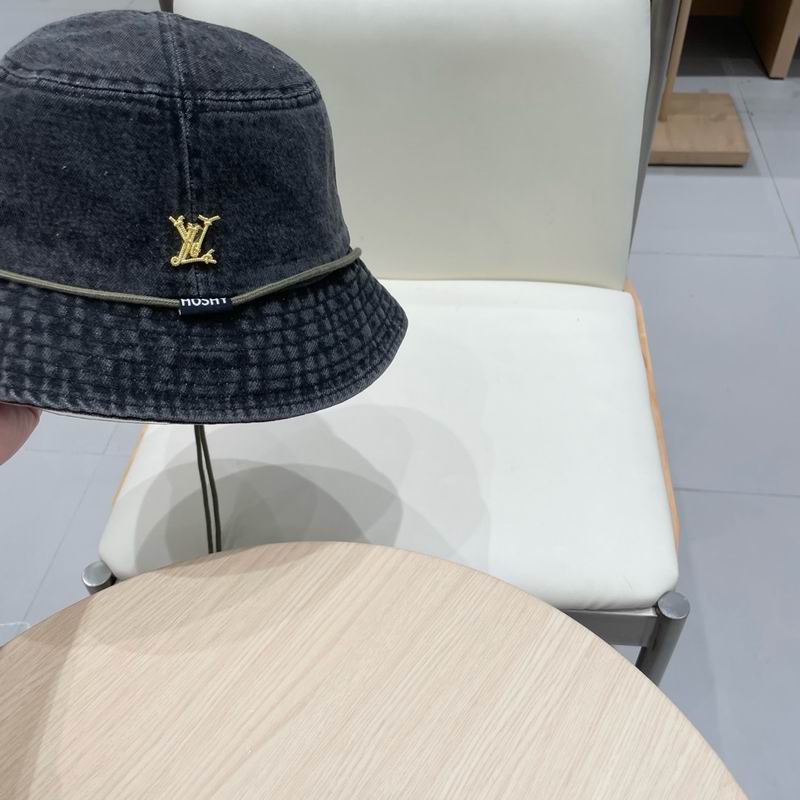 LV hat (112)