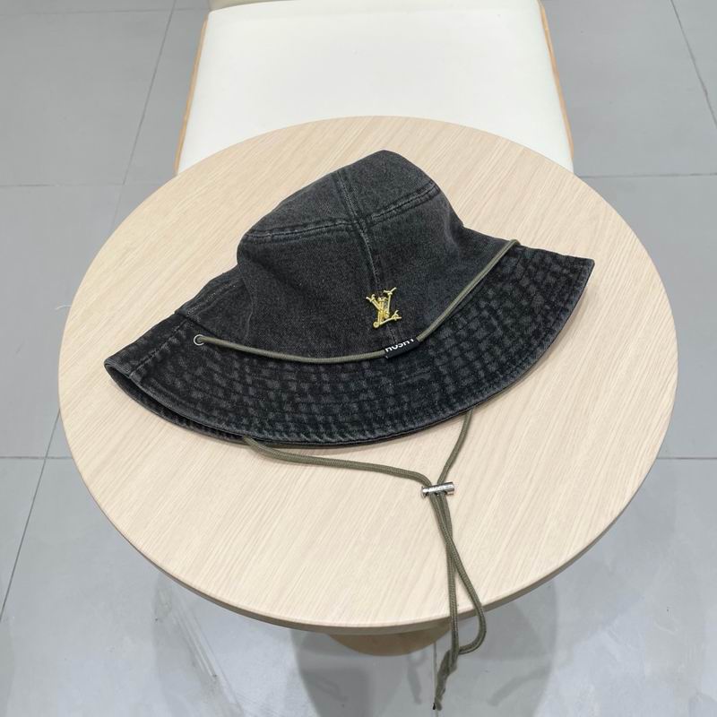 LV hat (119)