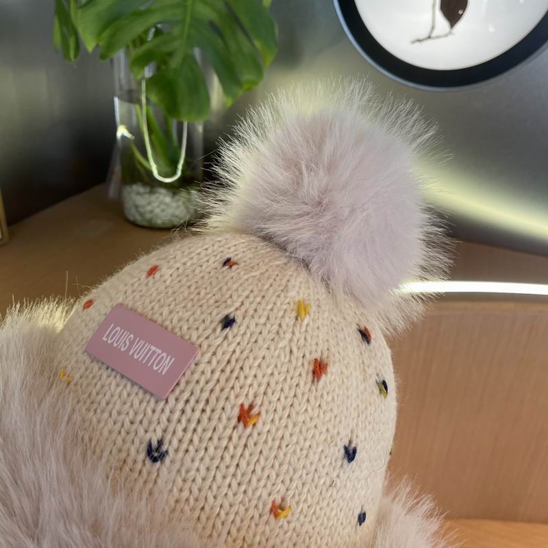LV hat (134)