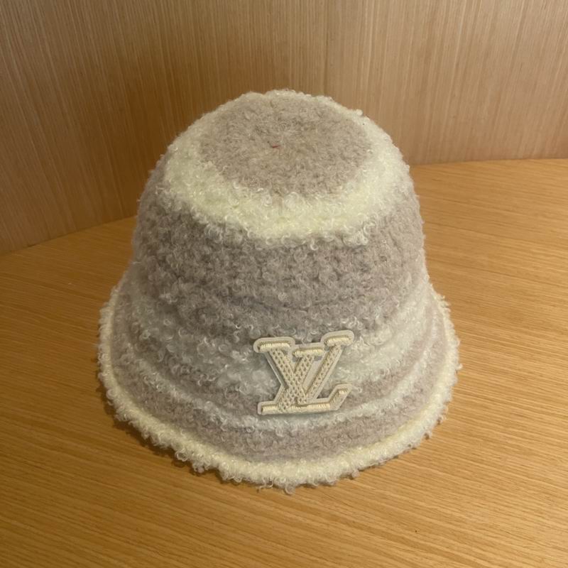 LV hat (140)