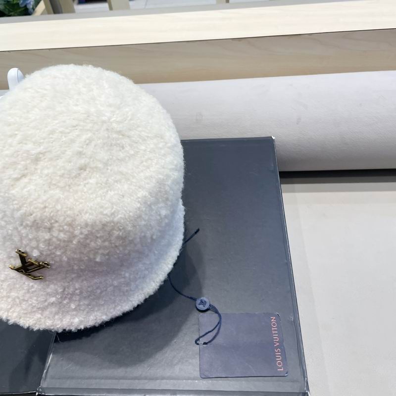 LV hat (152)