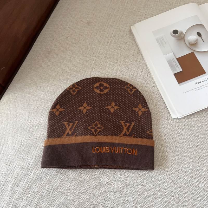 LV hat (157)