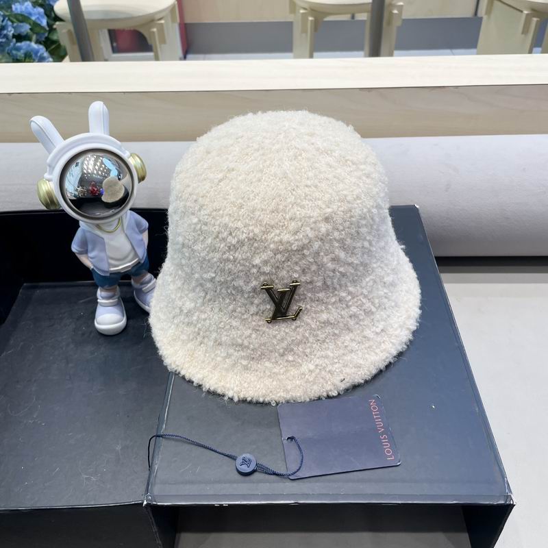 LV hat (165)