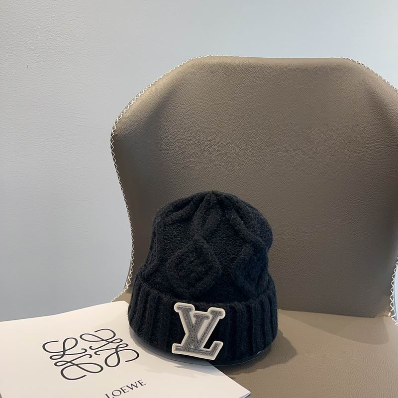 LV hat (17)