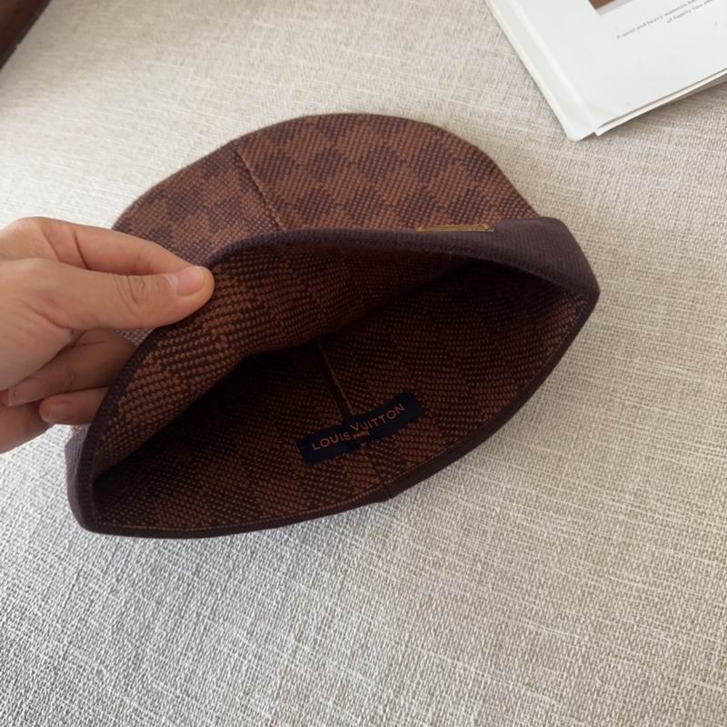 LV hat (170)
