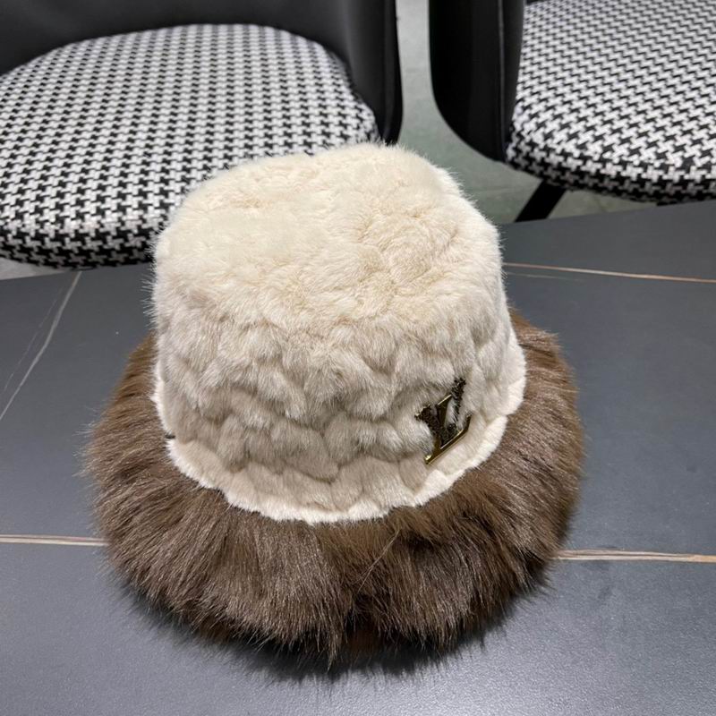 LV hat (209)