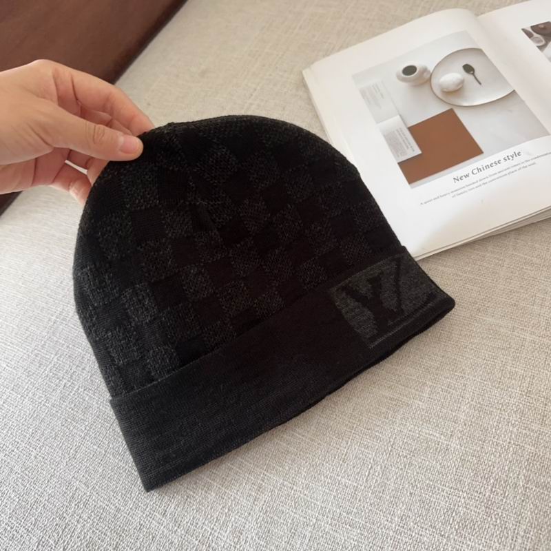 LV hat (217)