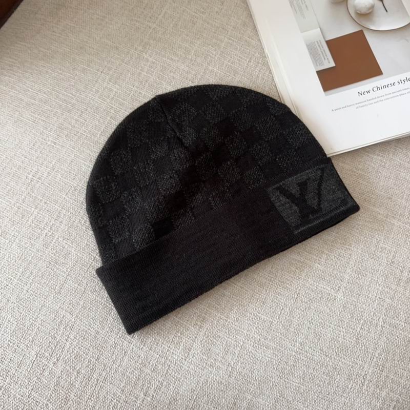 LV hat (218)