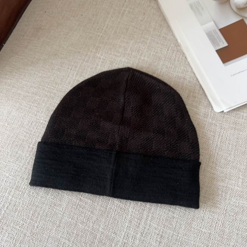 LV hat (225)